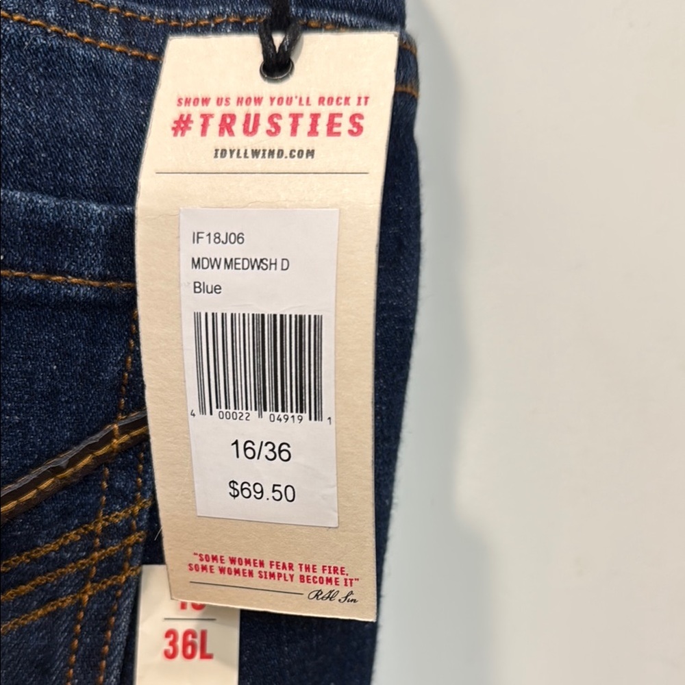 Idyllwind Women's Dark Blue Jeans - Picture 6 of 9
